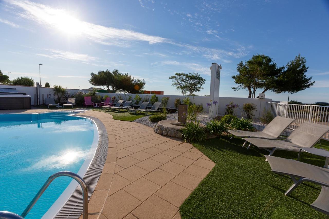 Hotel Restaurant Le Grand Large - Face A La Plage - Ile De Re Rivedoux-Plage Zewnętrze zdjęcie